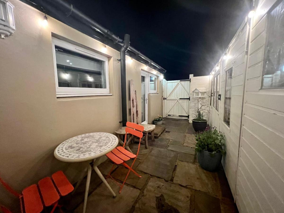 Bythesea Guest House Ayr Exterior photo